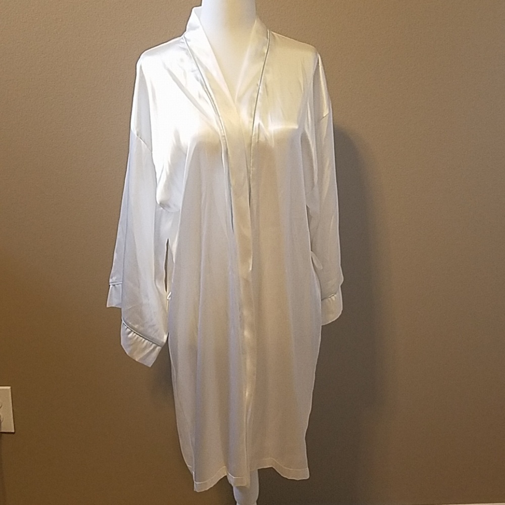 Bride White Robe Small NWT